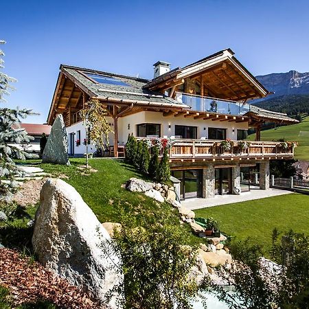Chalet Stefan - Apartments La Villa  Kültér fotó