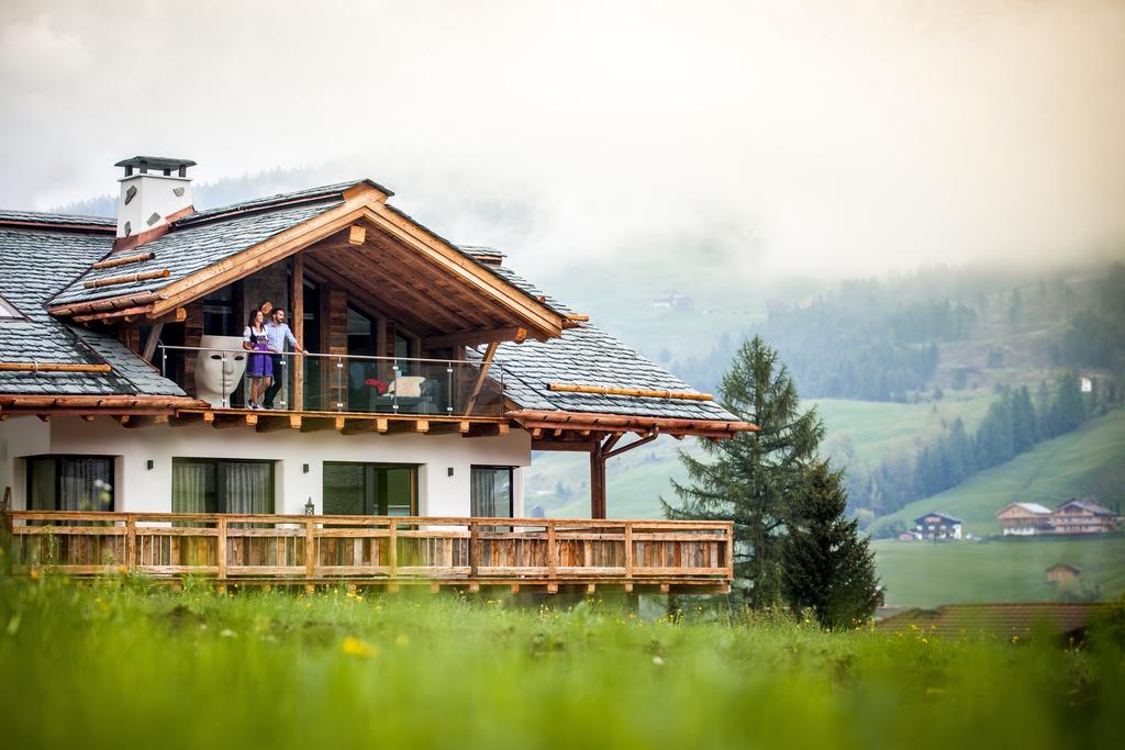 Chalet Stefan - Apartments La Villa  Kültér fotó