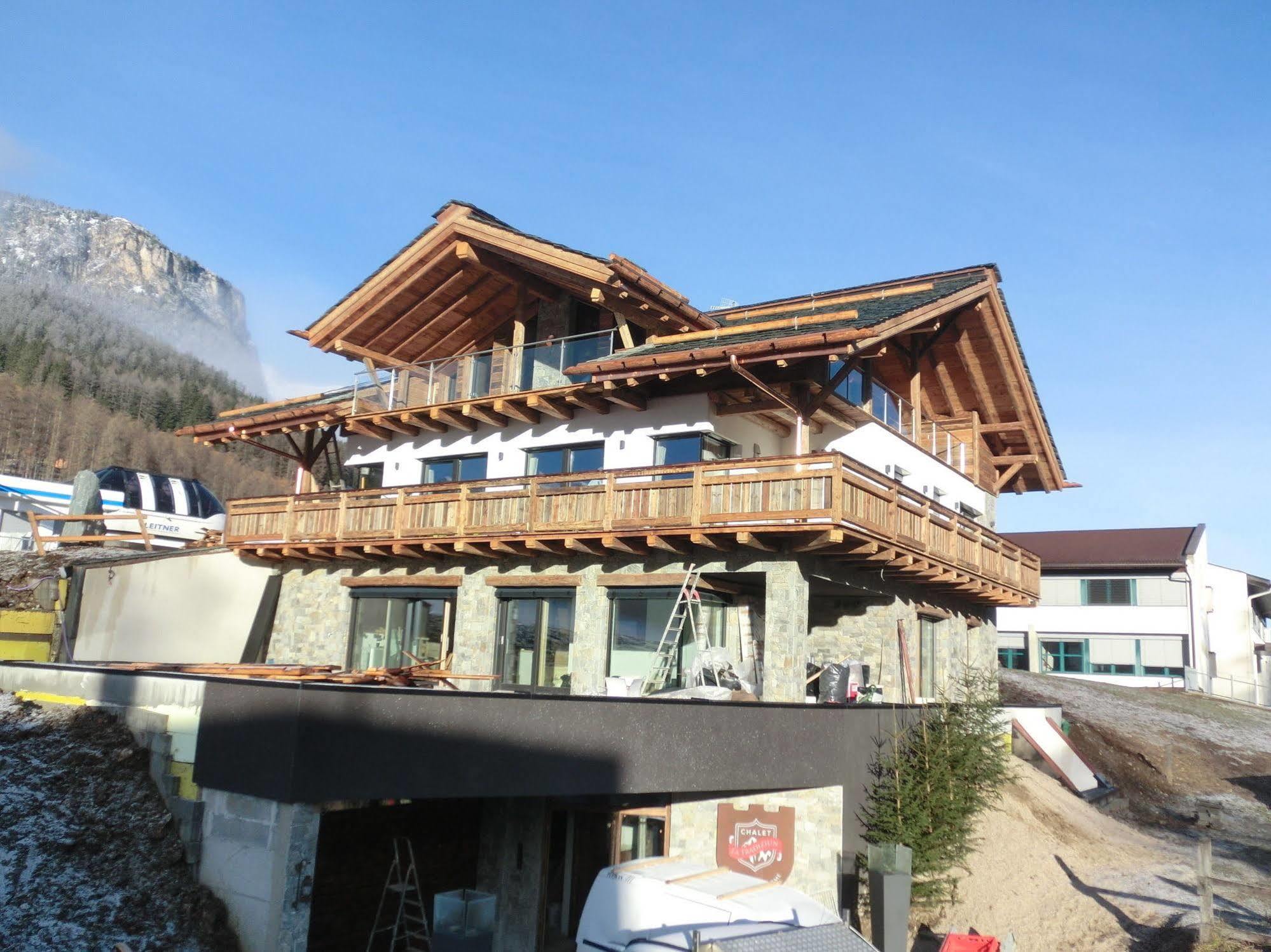 Chalet Stefan - Apartments La Villa  Kültér fotó